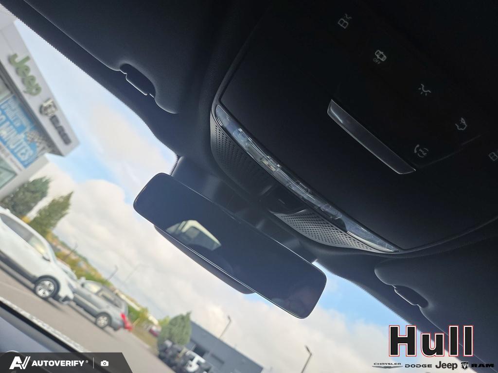 2022 Mercedes-Benz GLC 300 4MATIC, Toronto, Cash