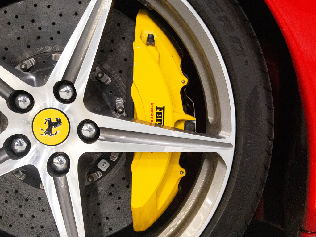 2010 Ferrari 458 Italia COUPE   20"RIM   CARBON FIBRE PKG   BUCKET SEATS, Toronto, Cash