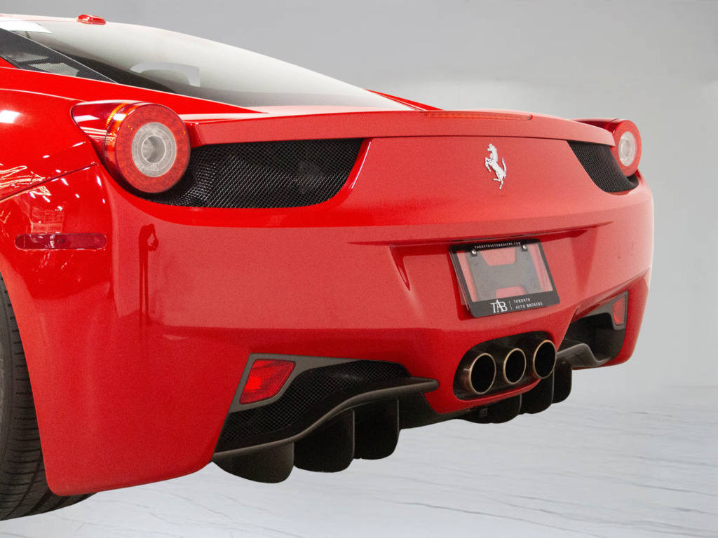 2010 Ferrari 458 Italia COUPE   20"RIM   CARBON FIBRE PKG   BUCKET SEATS, Toronto, Cash