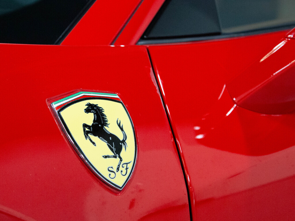 2010 Ferrari 458 Italia COUPE   20"RIM   CARBON FIBRE PKG   BUCKET SEATS, Toronto, Cash