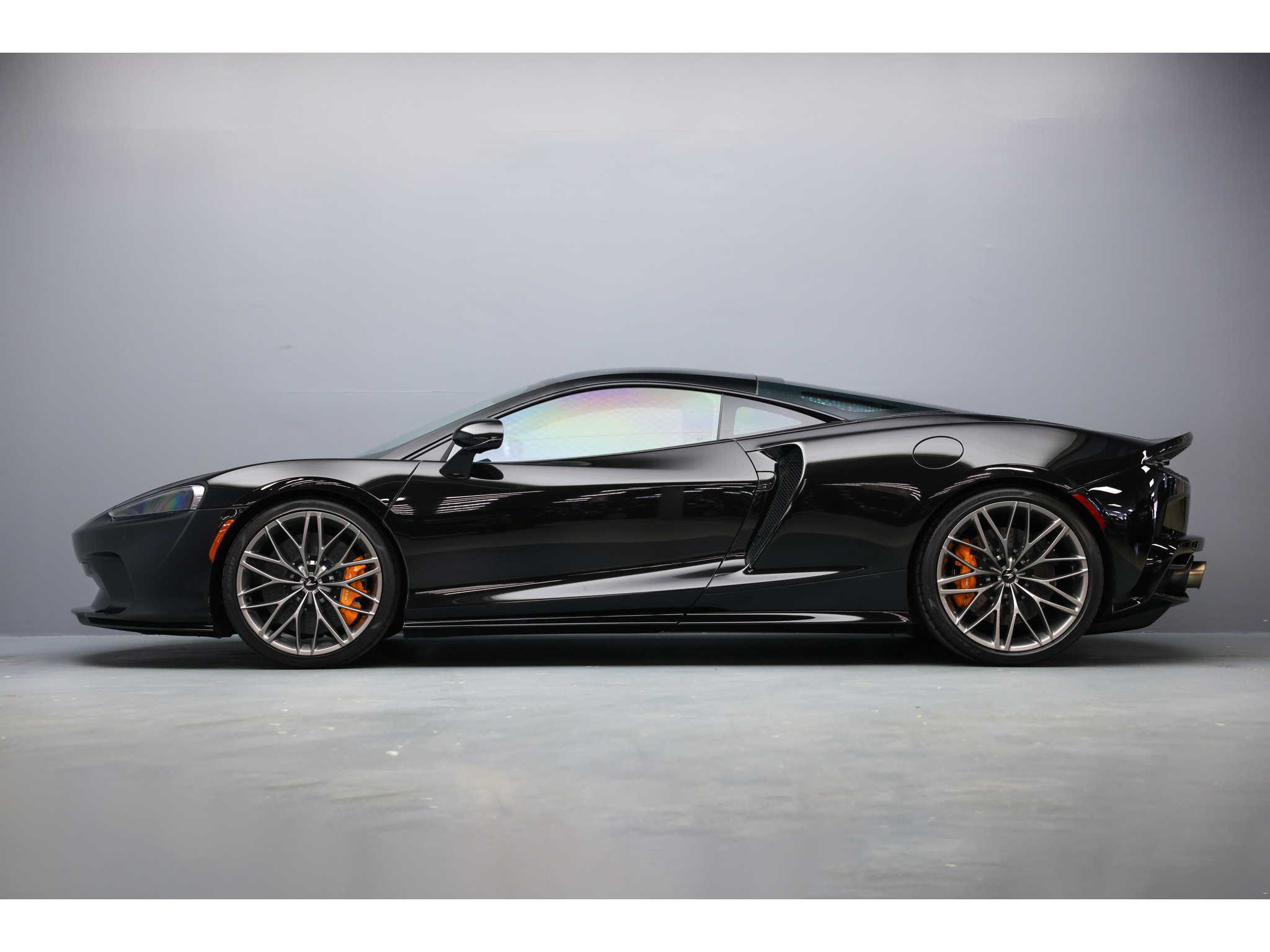 2021 McLaren GT