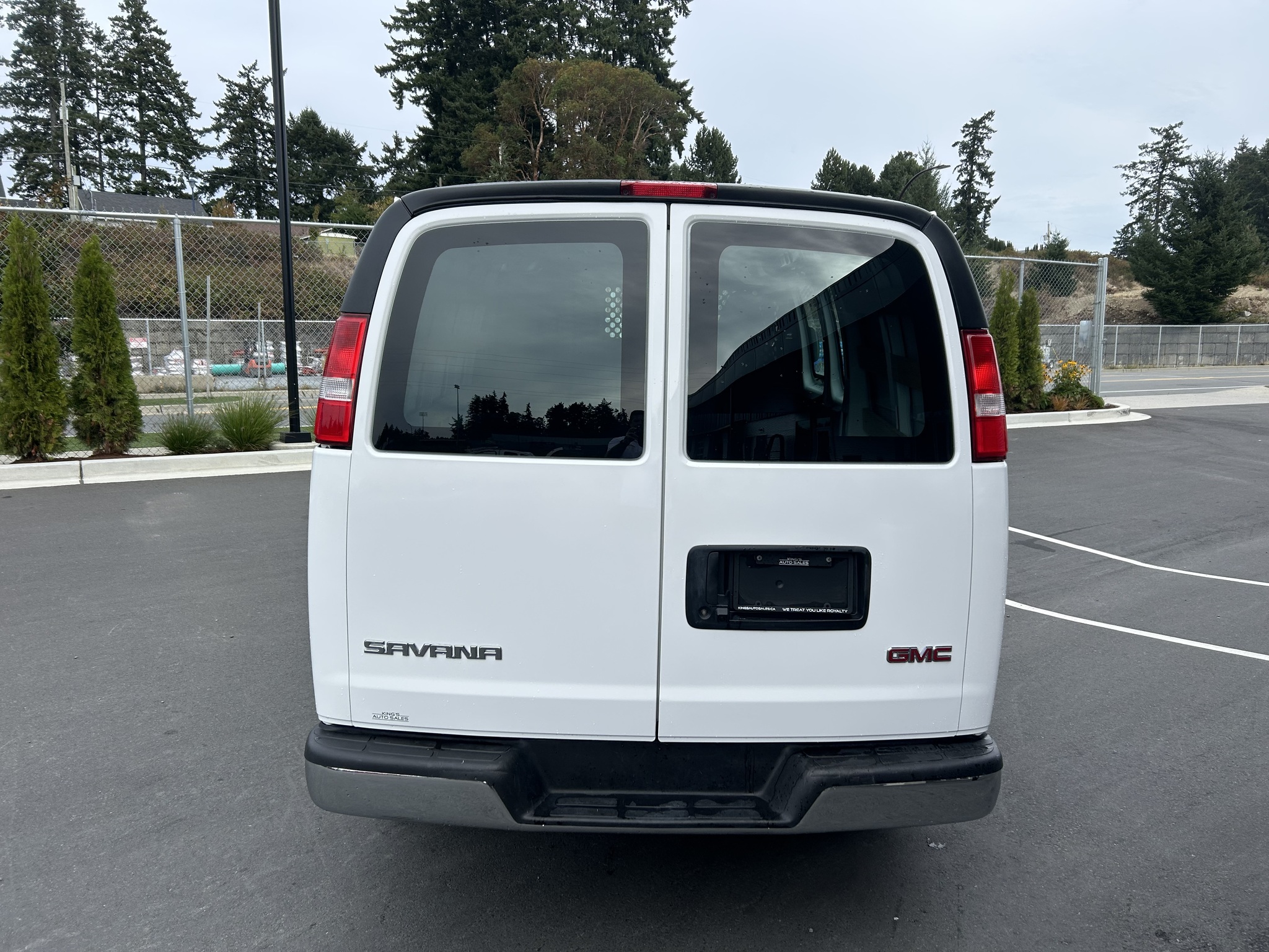 2023 GMC Savana Cargo Van