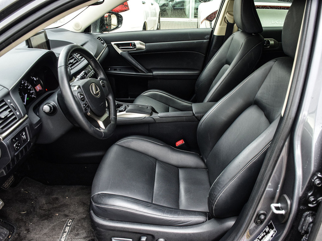 2015 Lexus CT 200h Hybrid, Toronto, Cash