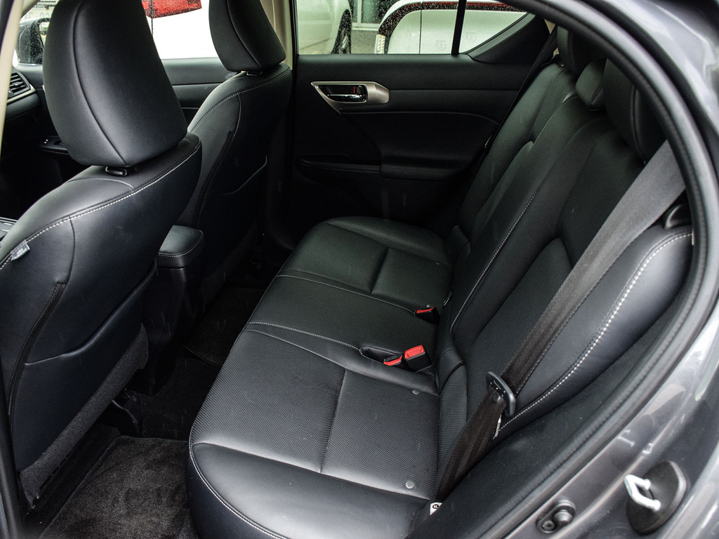 2015 Lexus CT 200h Hybrid, Toronto, Cash