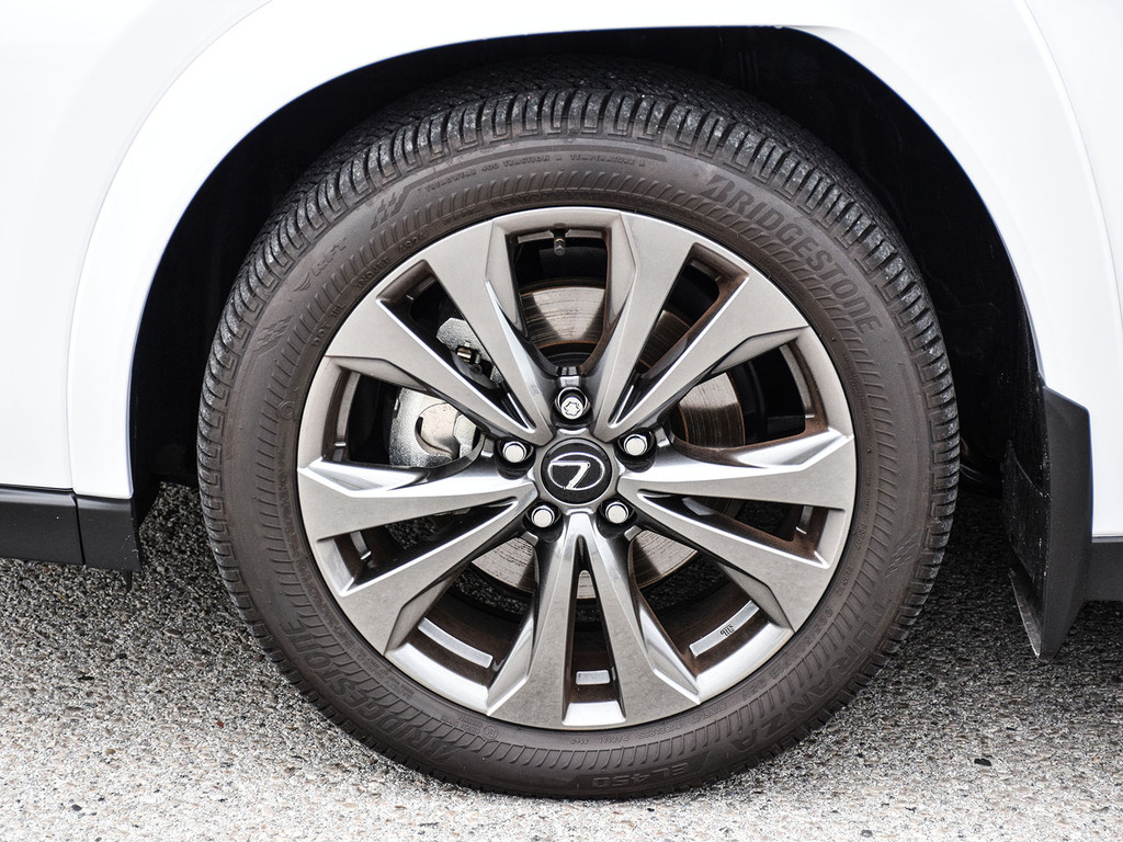 2025 Lexus UX 300h UX 300h, 多伦多, 全款车