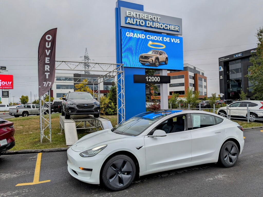 Tesla Model 3 2020