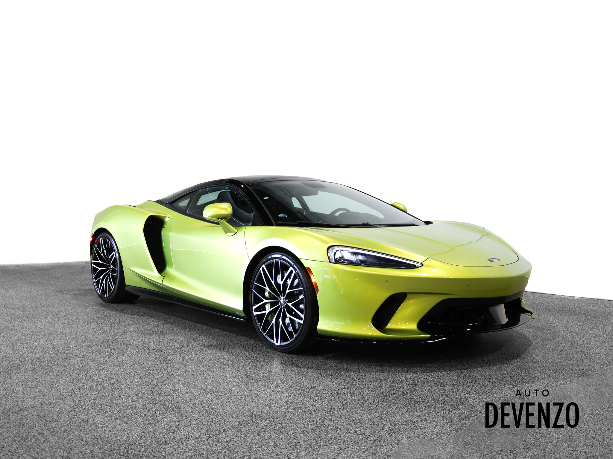 2023 McLaren GT