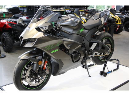 2025 Kawasaki Ninja ZX-10RR in Guelph | TWO WHEEL MOTORSPORT