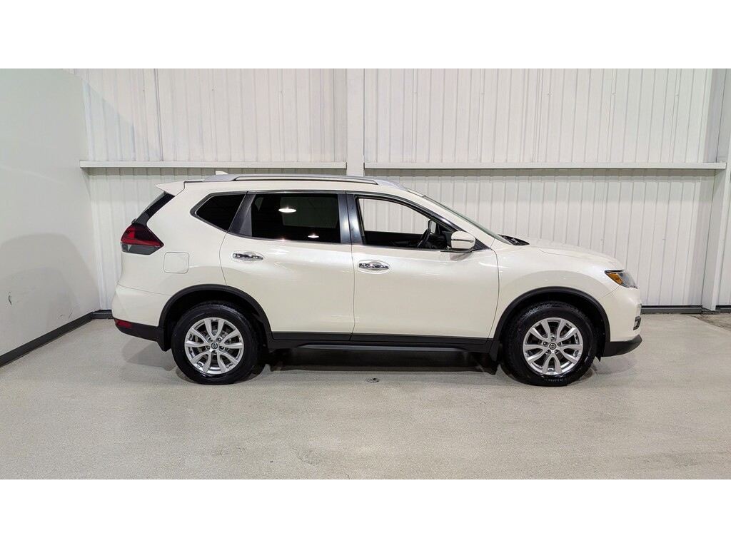 Nissan Rogue 2020