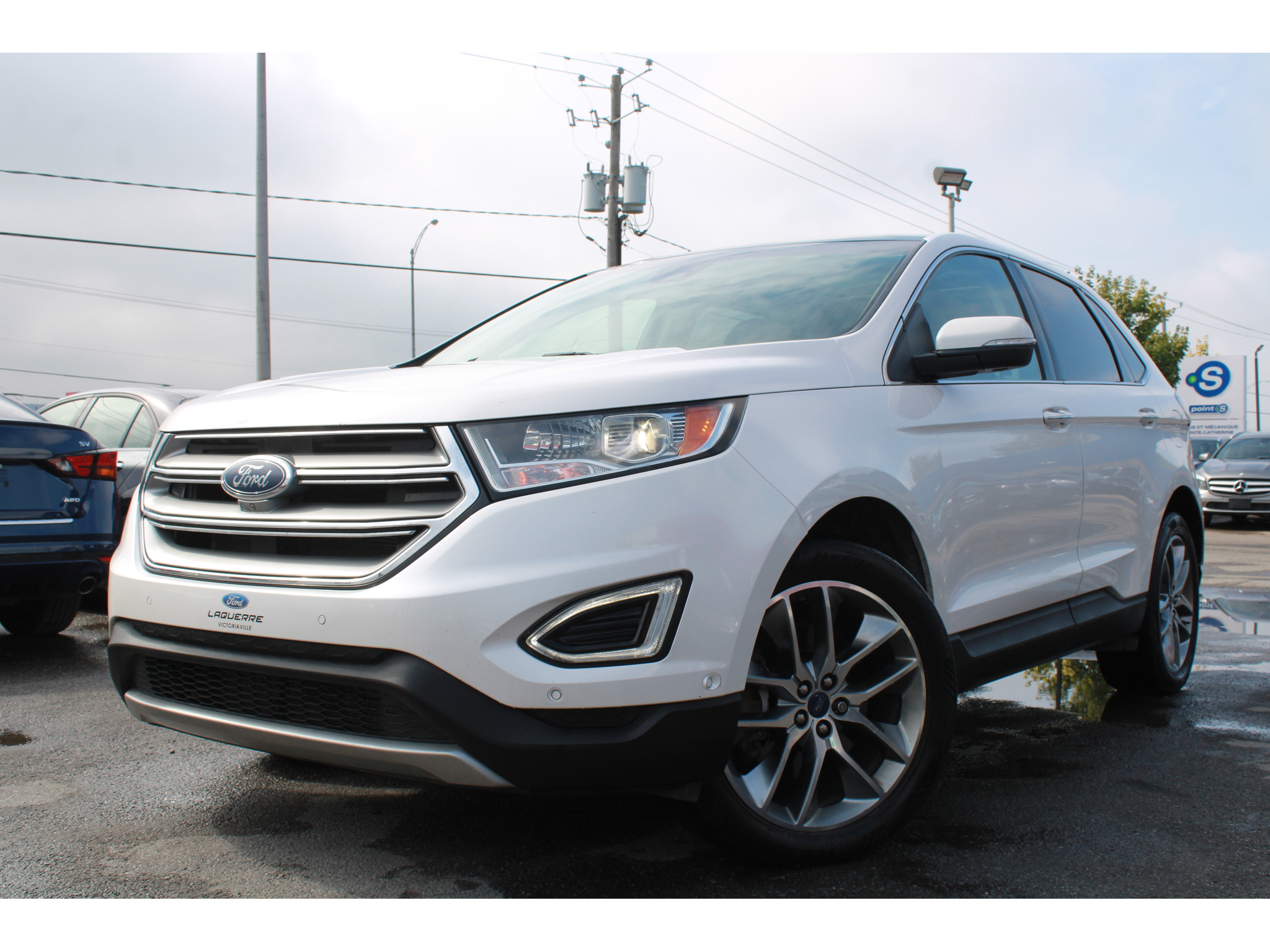 2016 Ford Edge