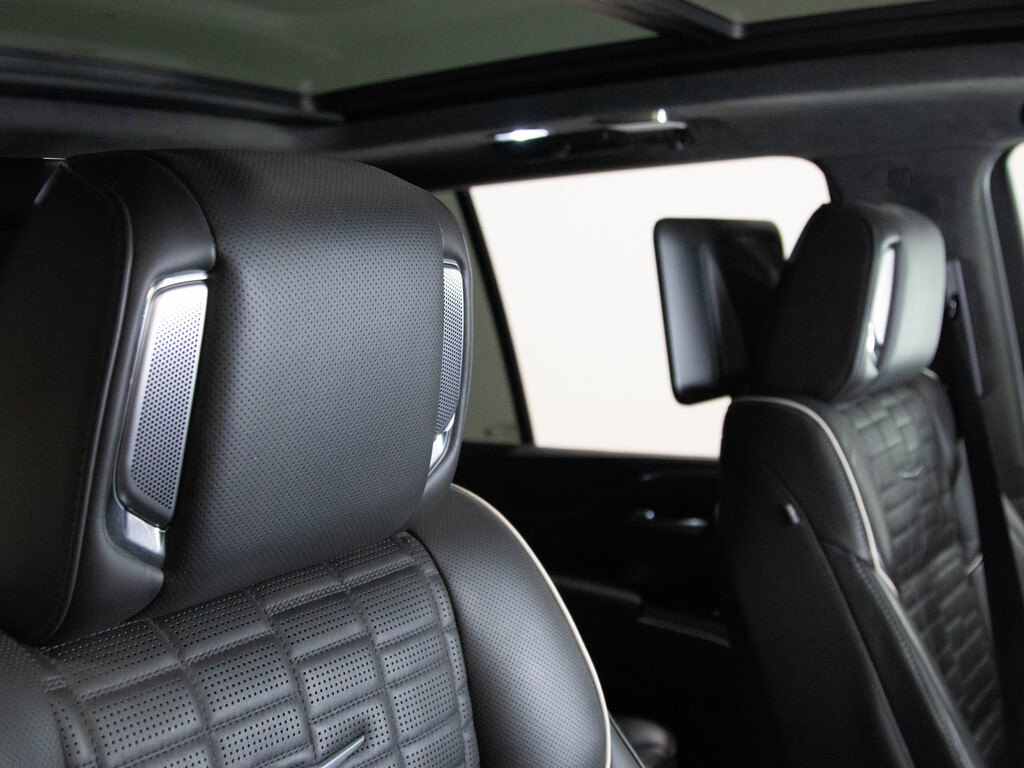 2021 Cadillac Escalade Sport Platinum, Toronto, Cash