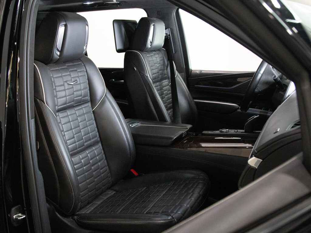 2021 Cadillac Escalade Sport Platinum, Toronto, Cash