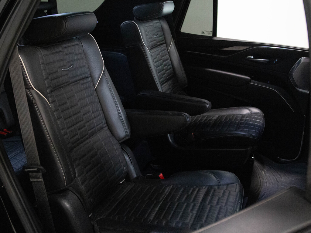 2021 Cadillac Escalade Sport Platinum, Toronto, Cash