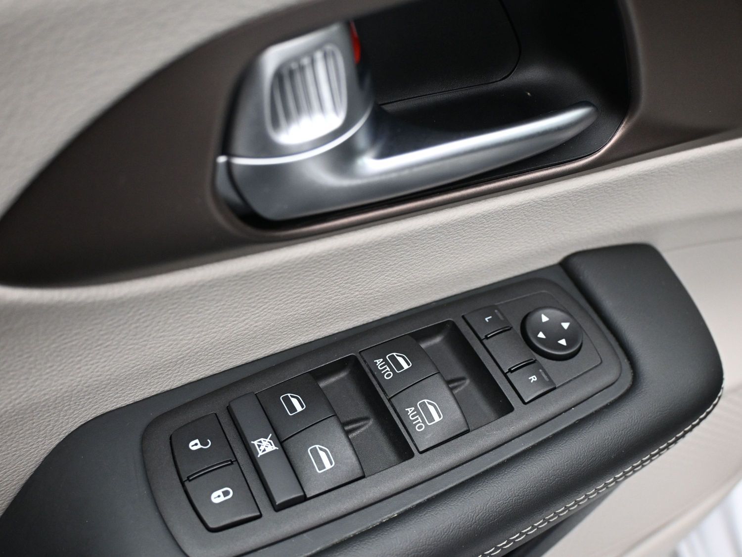 2024 Chrysler Grand Caravan