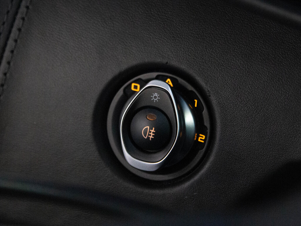 2017 Mclaren 570S COUPE   BOWERS  WILKINS   CARBON   RED INTERIOR, Toronto, Cash
