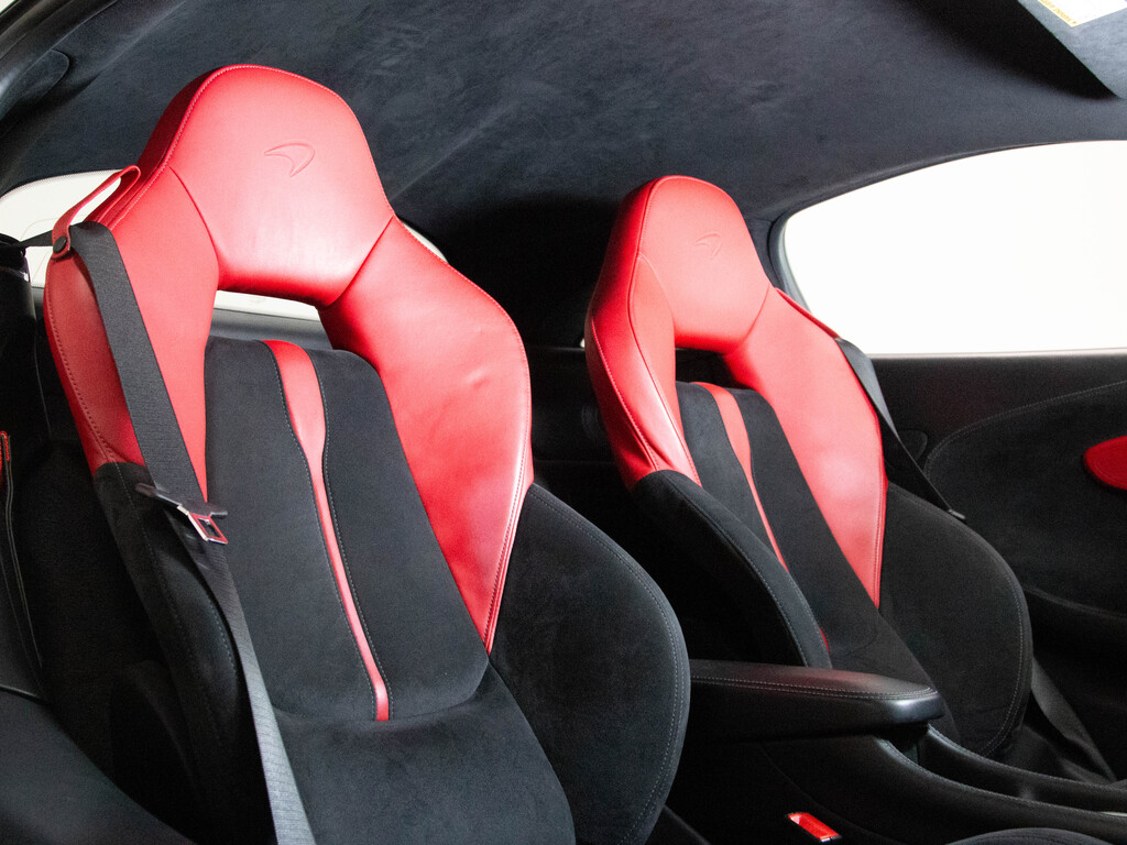 2017 Mclaren 570S COUPE   BOWERS  WILKINS   CARBON   RED INTERIOR, Toronto, Cash