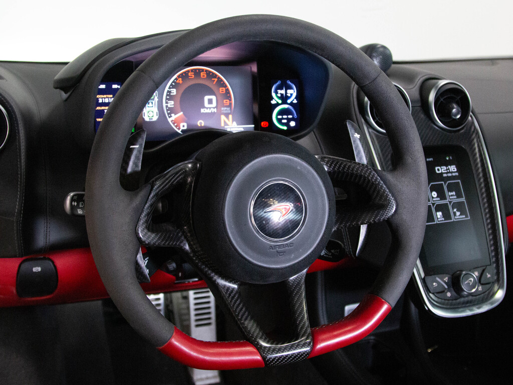 2017 Mclaren 570S COUPE   BOWERS  WILKINS   CARBON   RED INTERIOR, Toronto, Cash