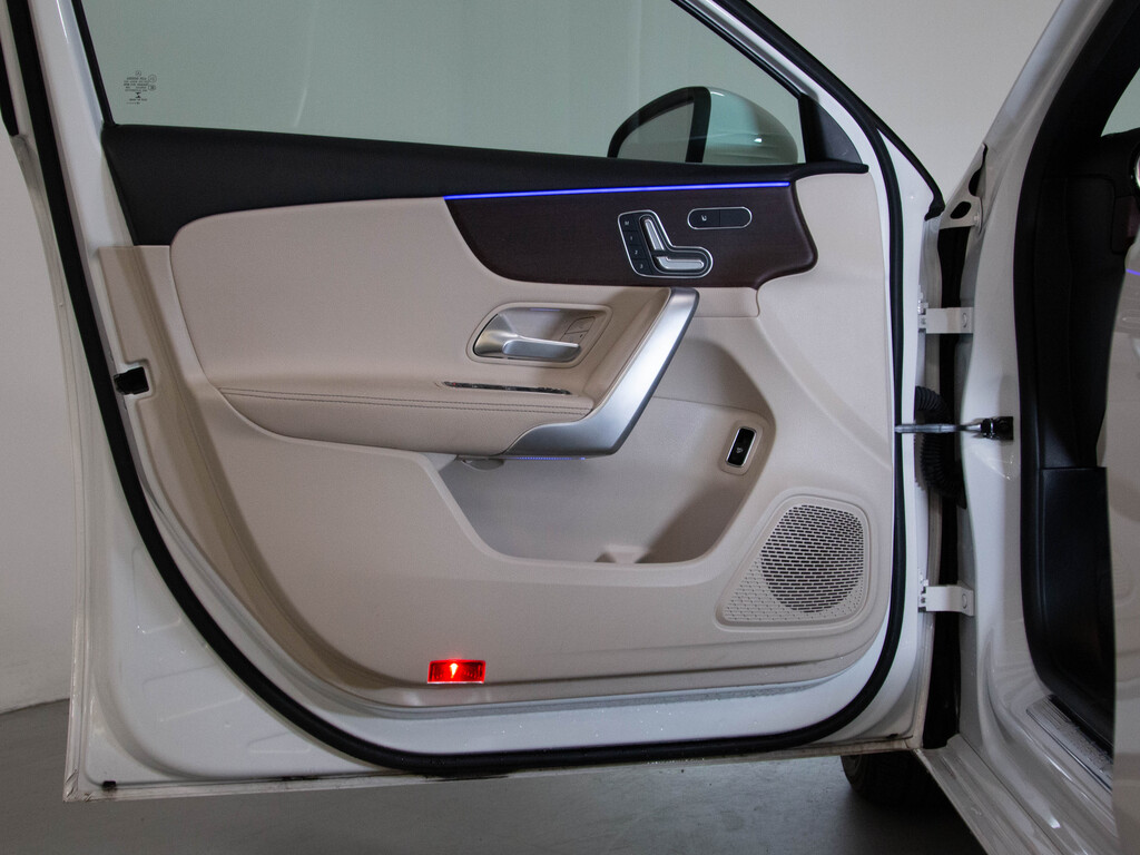 2020 Mercedes-Benz A 220 4MATIC, 多伦多, 全款车