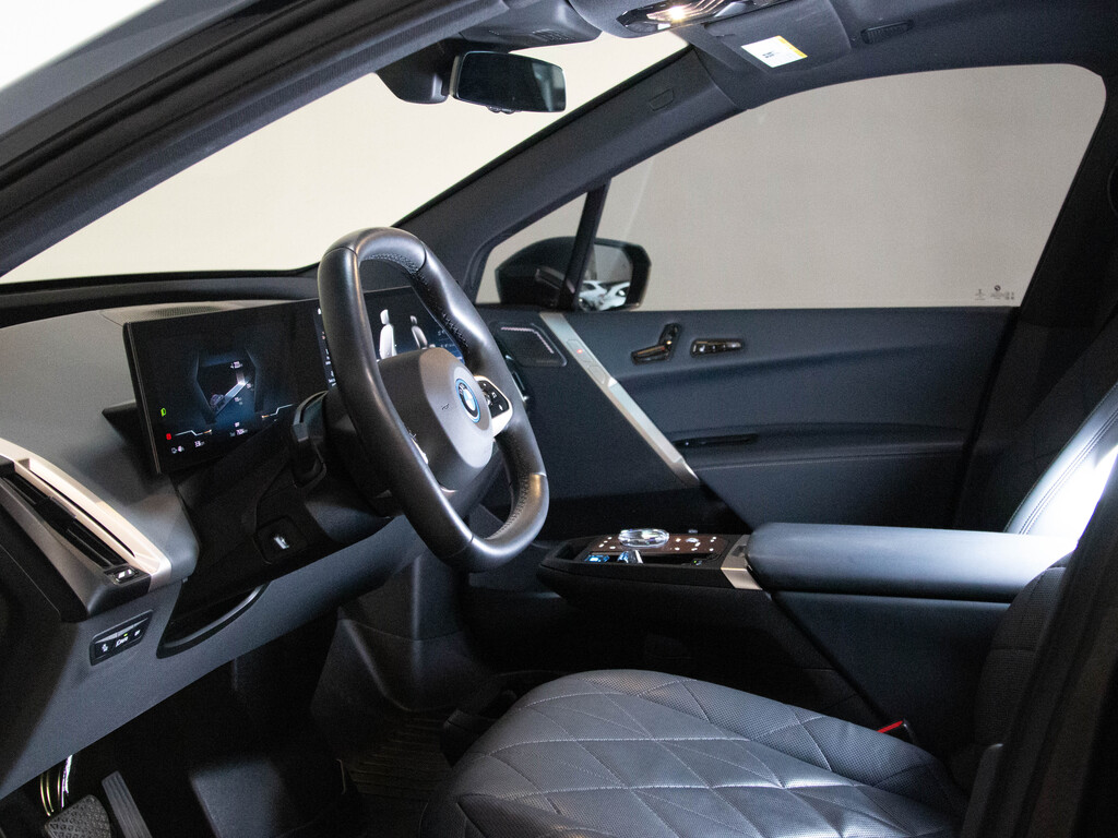2023 BMW iX M60, 多伦多, 全款车