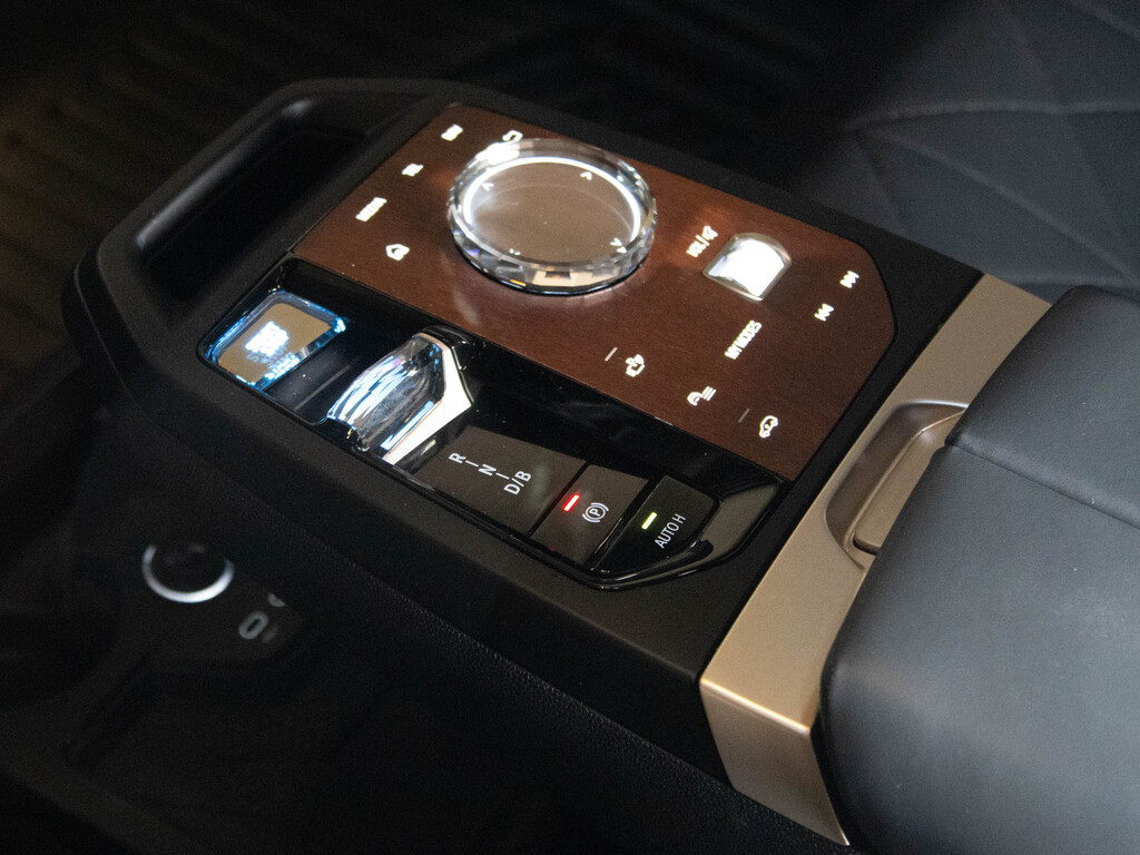 2023 BMW iX M60, 多伦多, 全款车