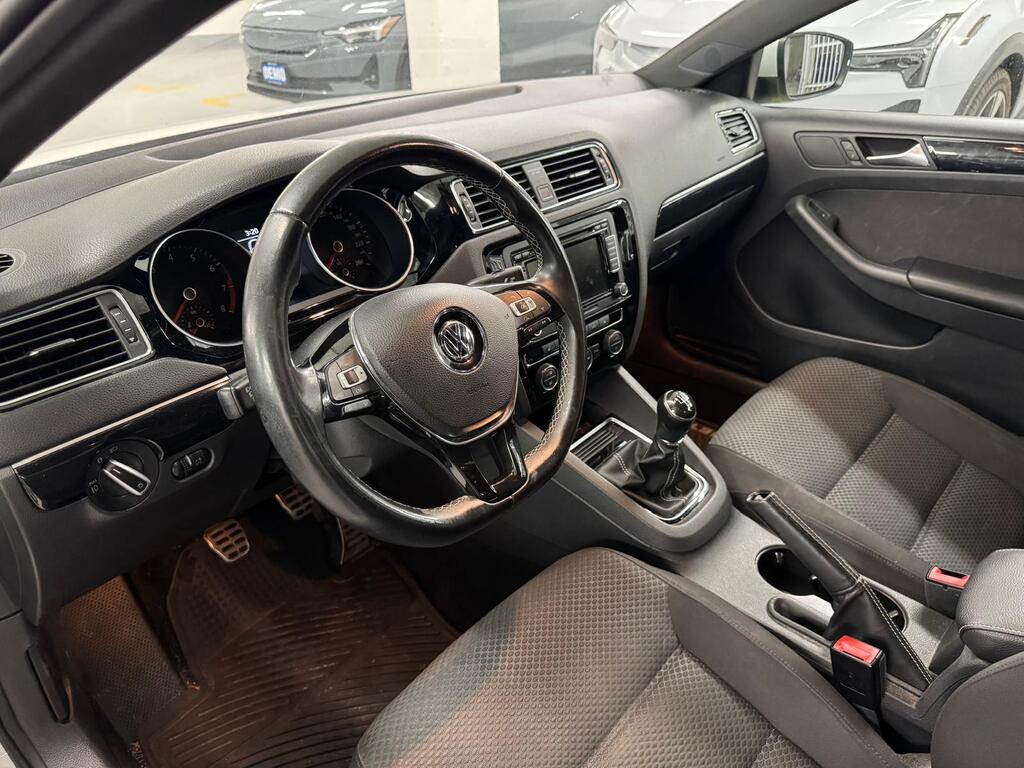 2015 Volkswagen Jetta Excellent condition, Low Kms, clear title!!!, Vancouver, Cash