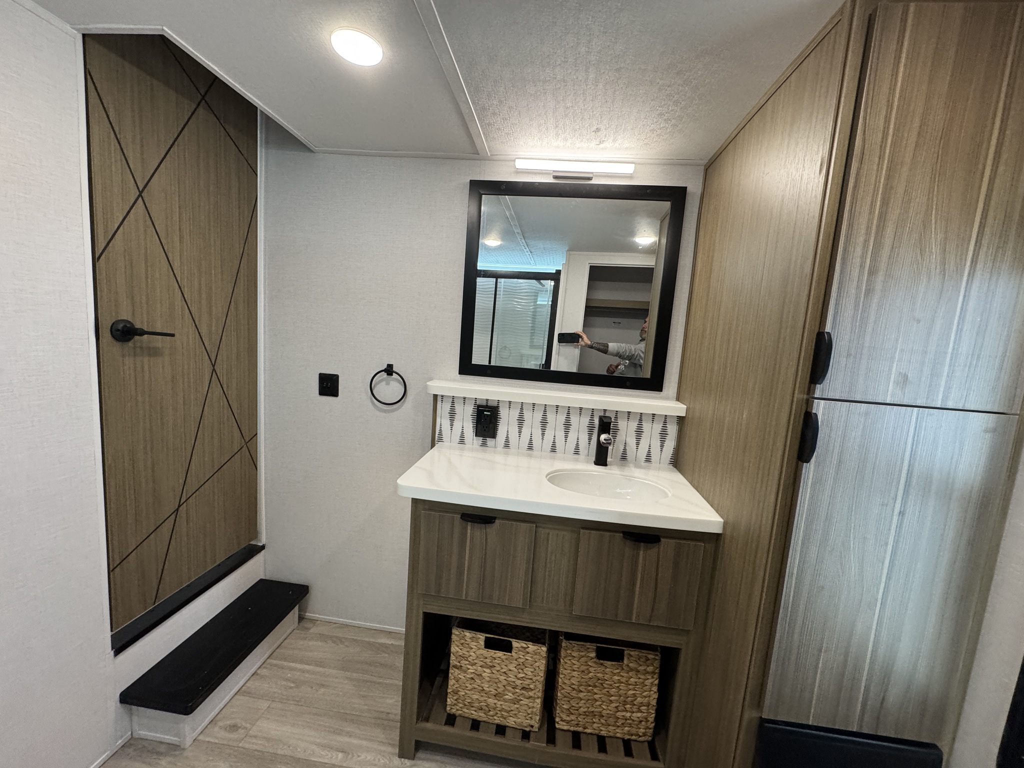 2026 Salem by Forest River Grand Villa 44 ZEN