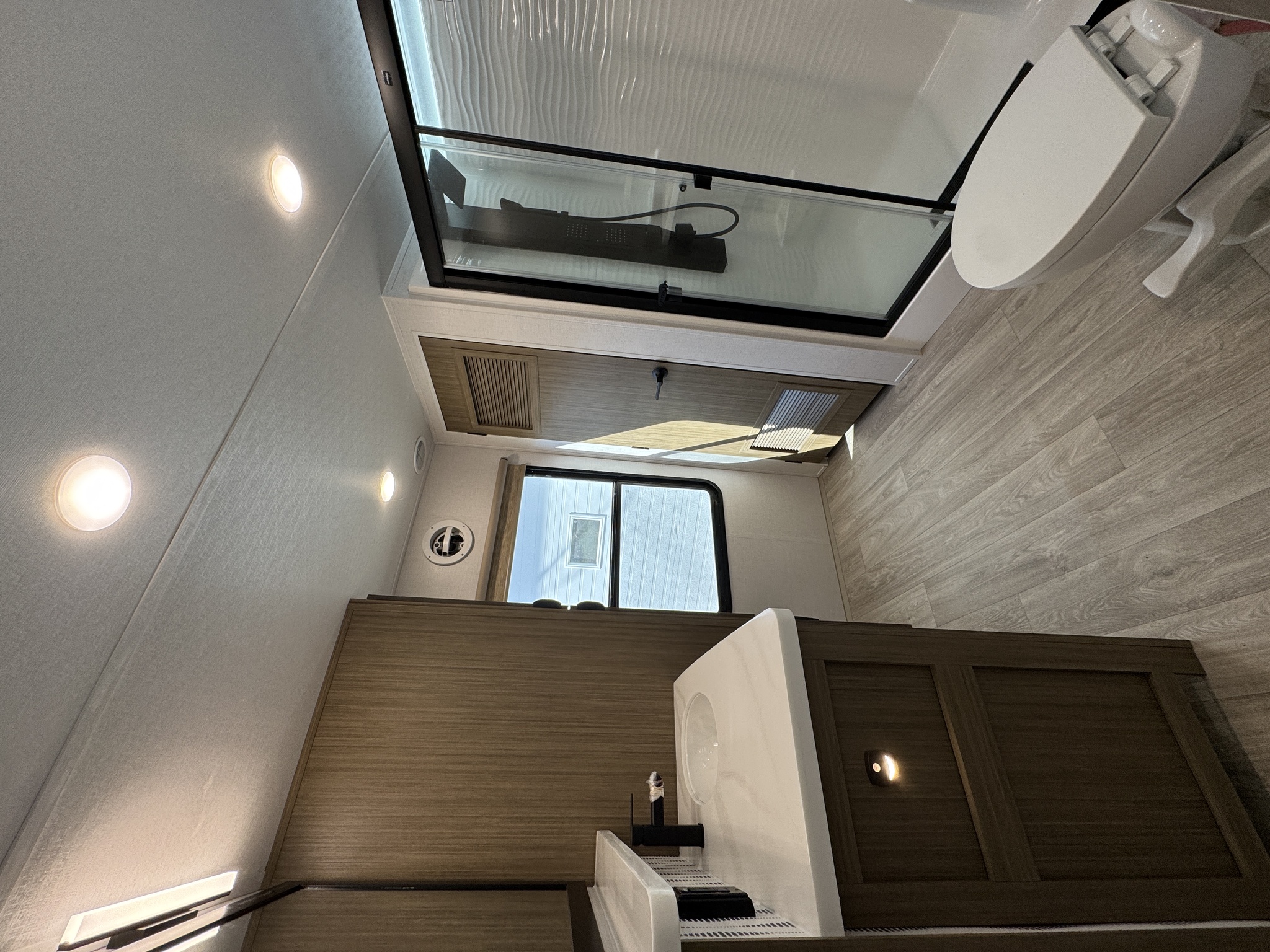 2026 Salem by Forest River Grand Villa 44 ZEN