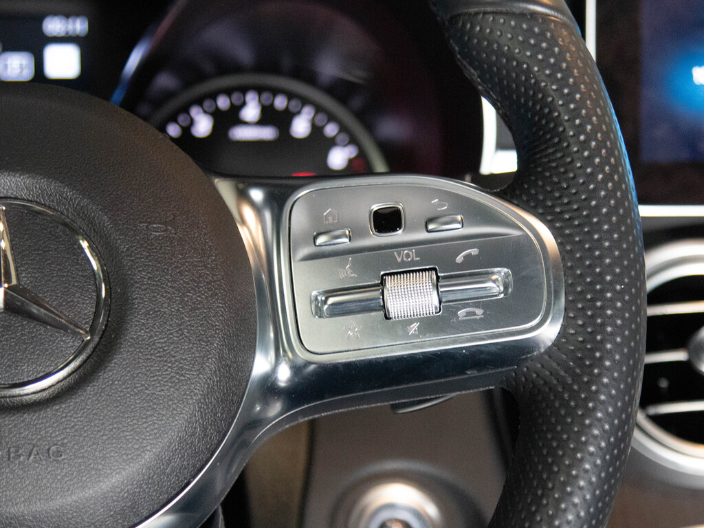 2022 Mercedes-Benz GLC 300 4MATIC, Toronto, Cash