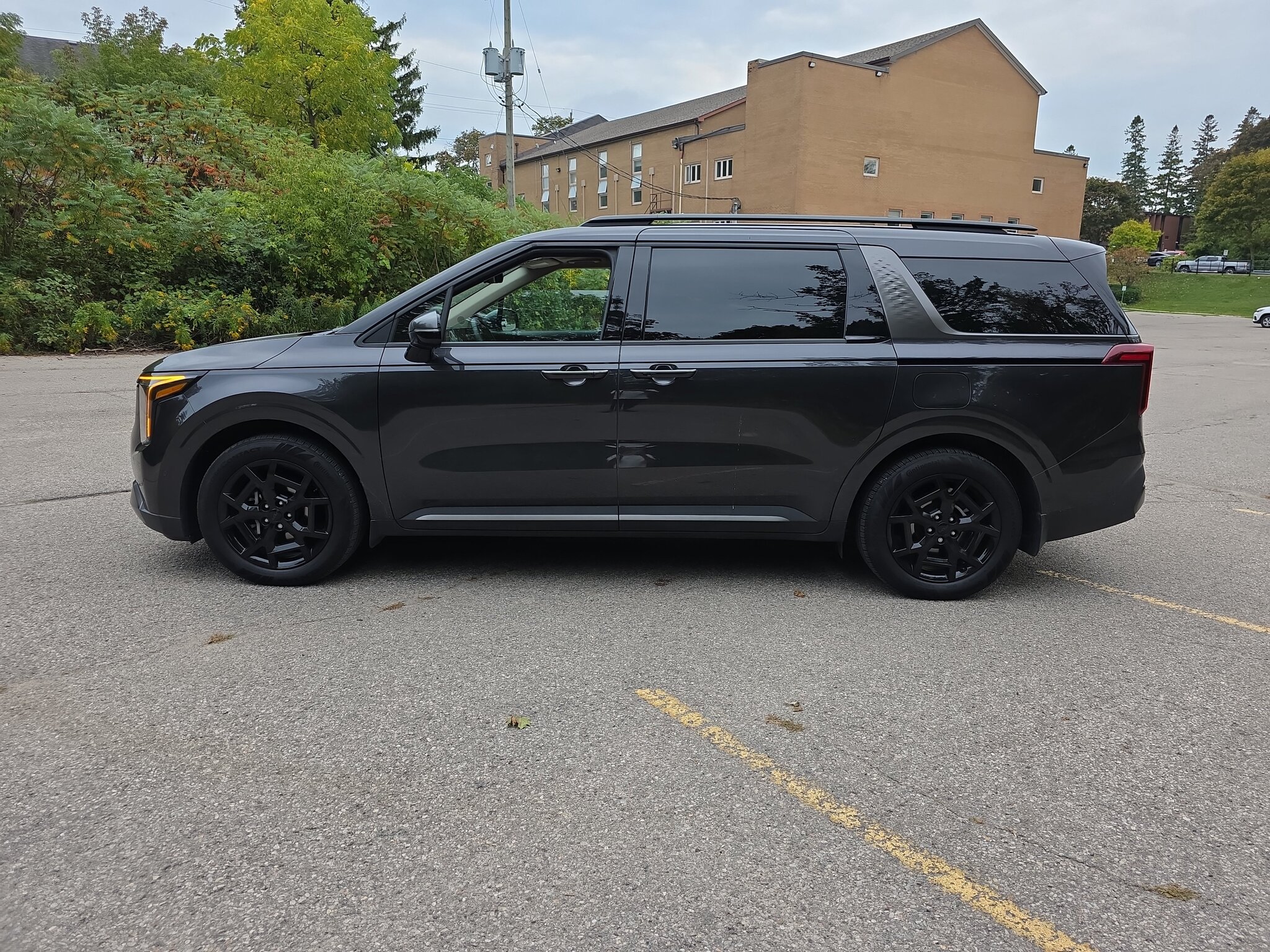 2025 Kia Carnival Hybrid