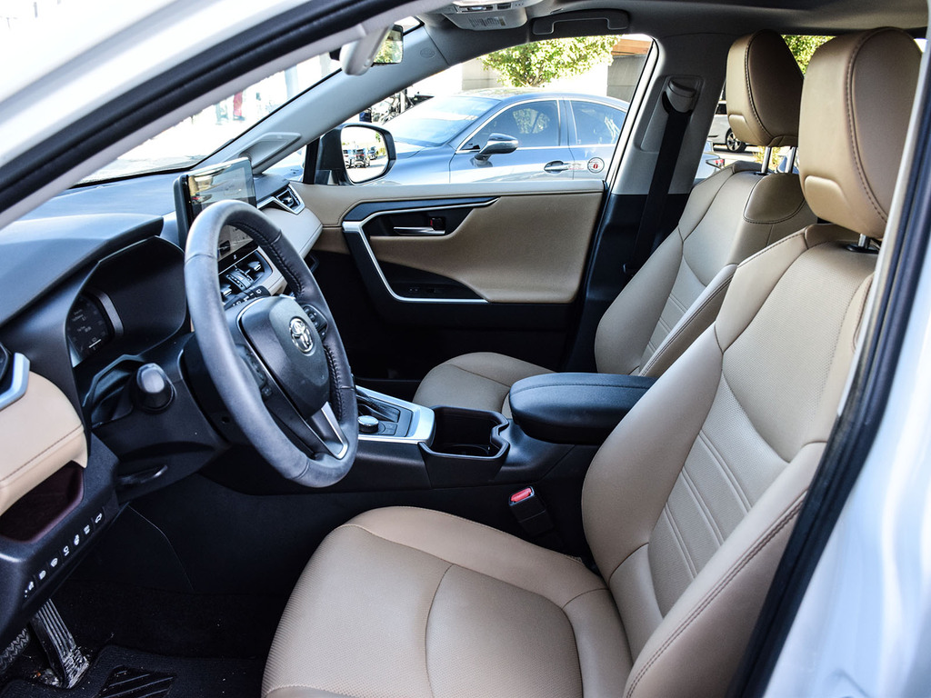 2024 Toyota RAV4 Limited, Toronto, Cash