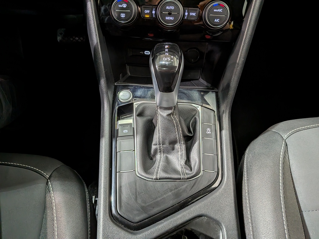 Volkswagen Taos 2024
