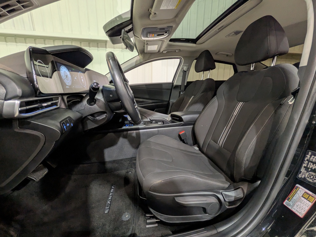 Hyundai Elantra 2023