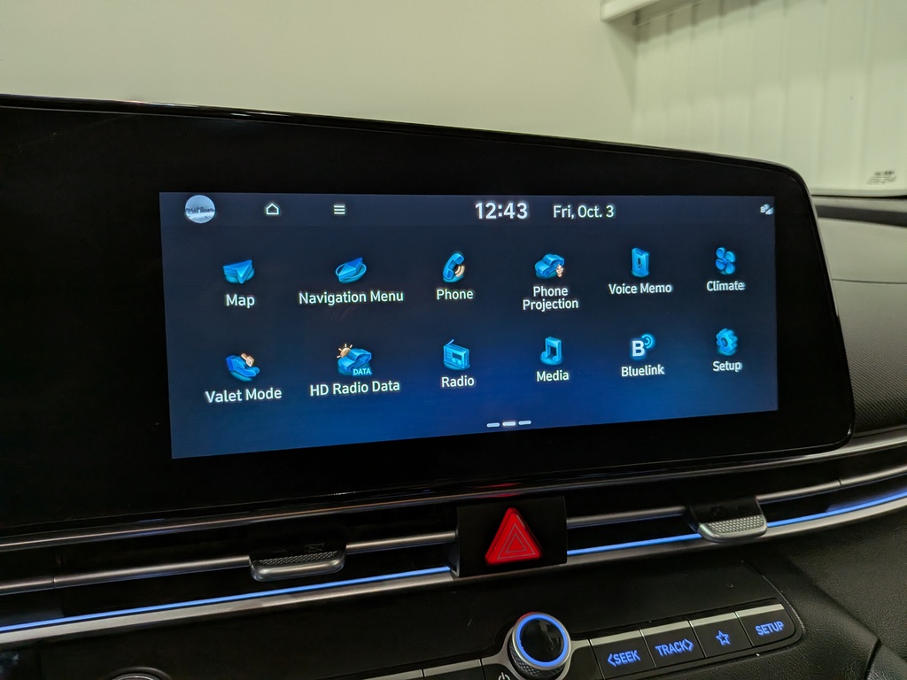 Hyundai Elantra 2023