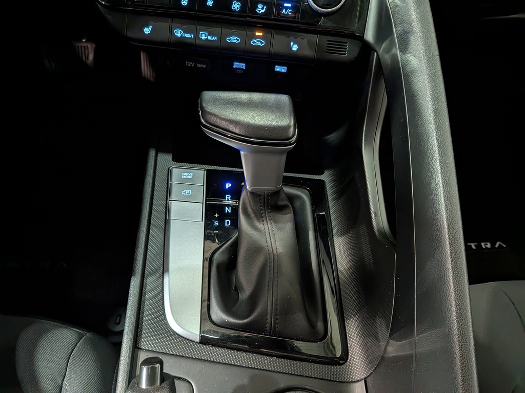 Hyundai Elantra 2023 Hyundai Elantra 2023