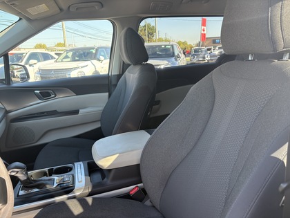 used 2023 Kia Carnival car, priced at $34,950