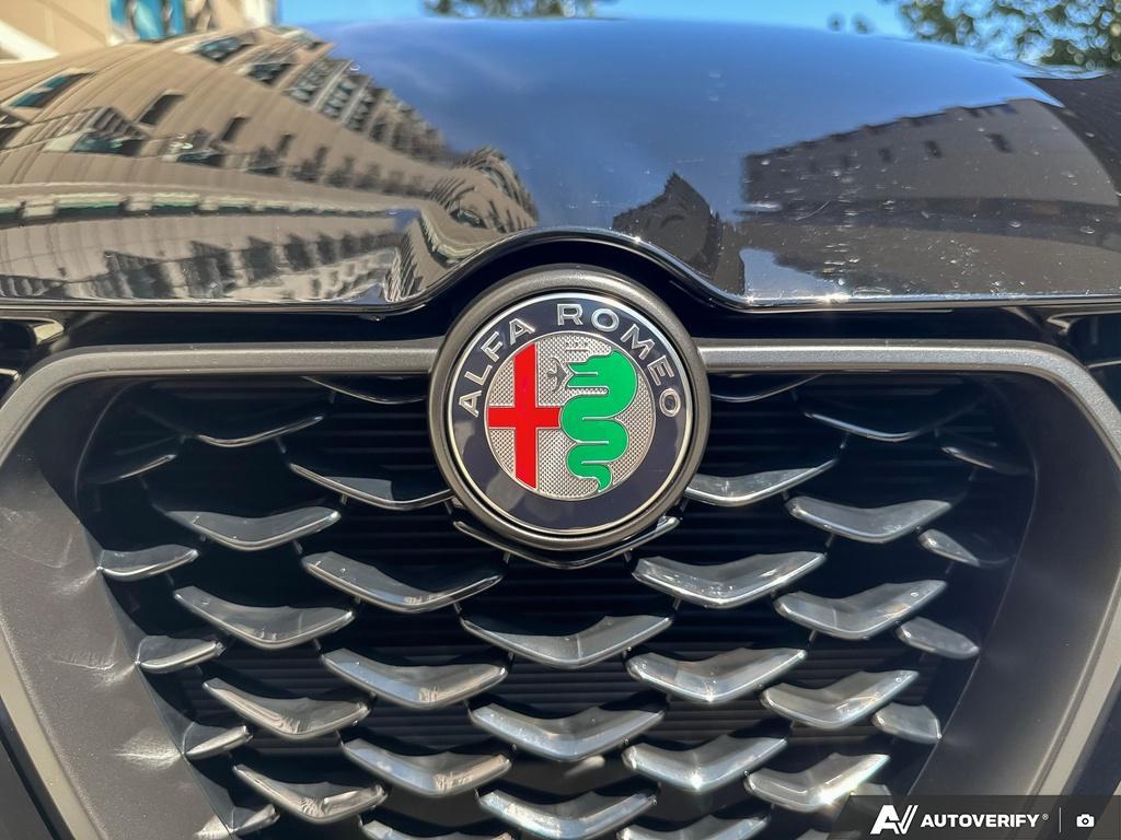 2023 Alfa Romeo Tonale Veloce AWD, Vancouver, Cash