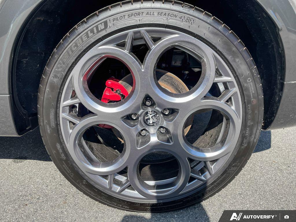 2024 Alfa Romeo Tonale EAWD (PHEV) Veloce, 温哥华, 全款车