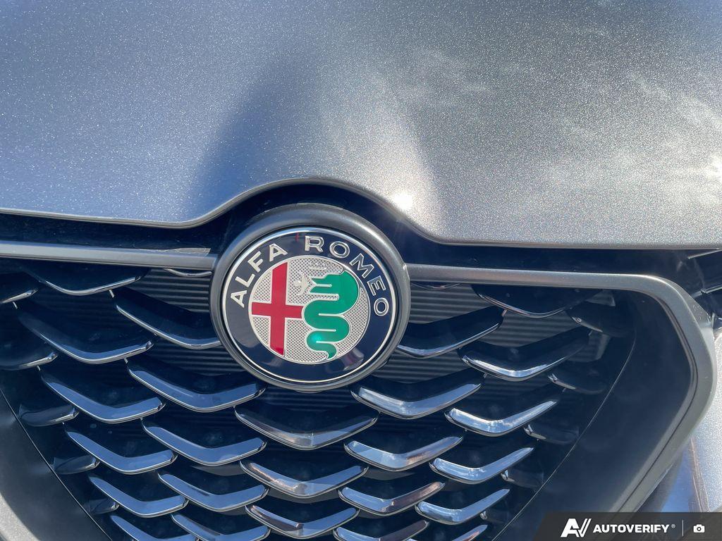 2024 Alfa Romeo Tonale EAWD (PHEV) Veloce, 温哥华, 全款车