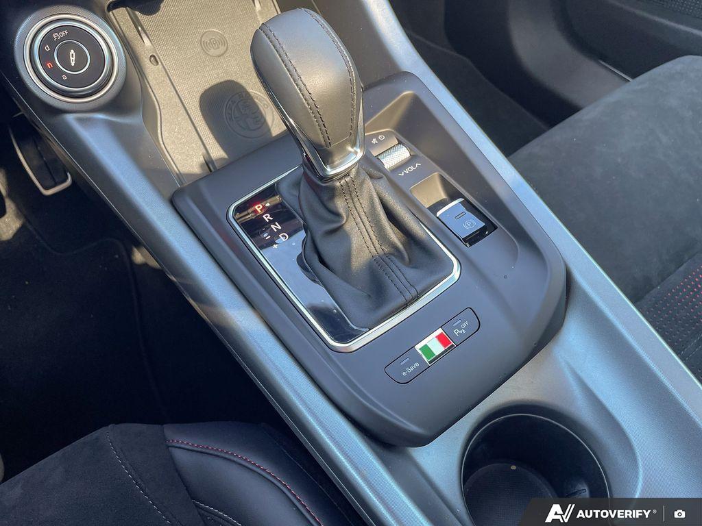 2024 Alfa Romeo Tonale EAWD (PHEV) Veloce, 温哥华, 全款车