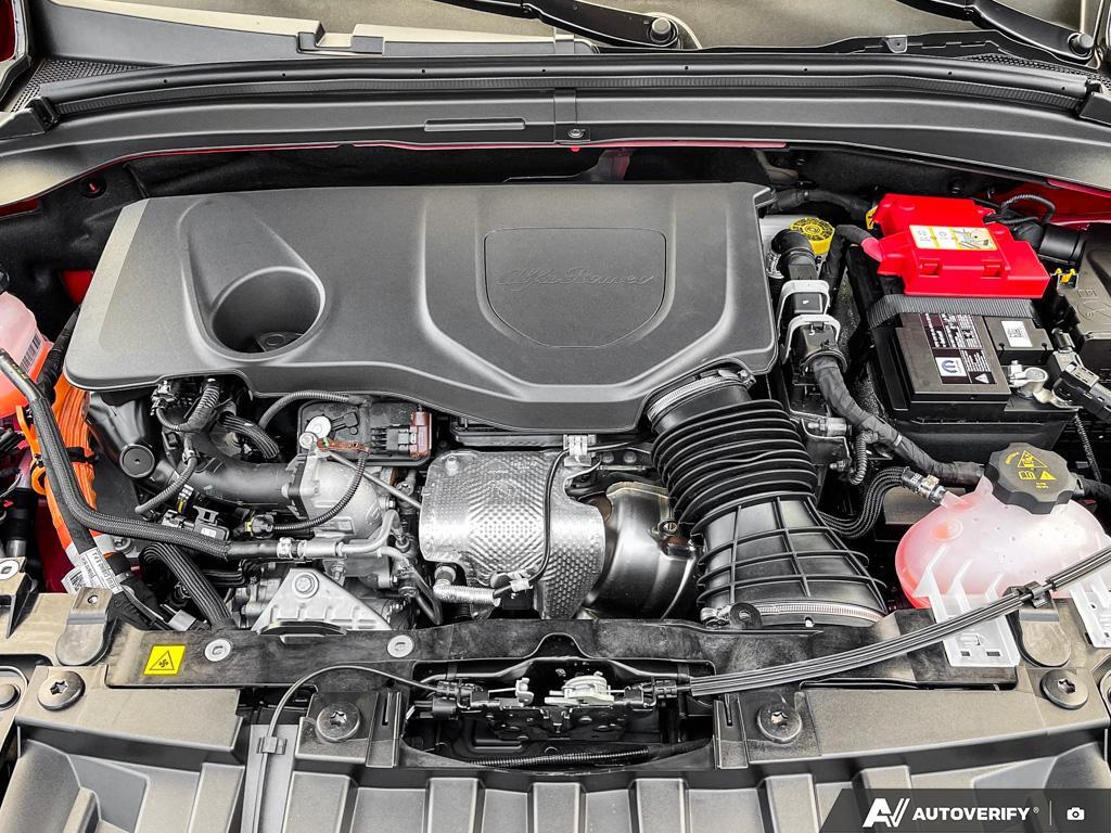 2024 Alfa Romeo Tonale Veloce EAWD, Vancouver, Cash