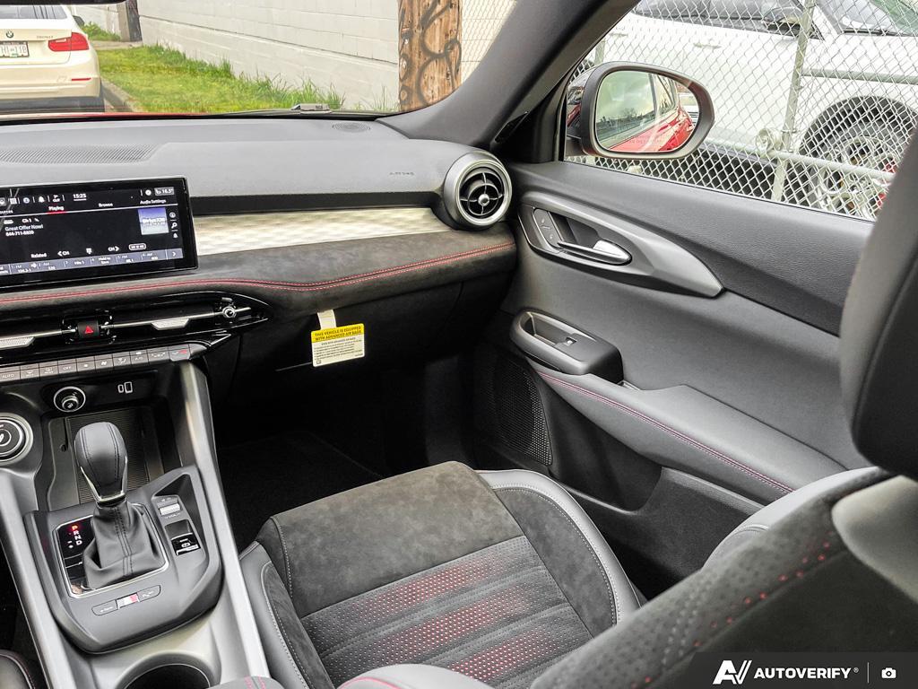 2024 Alfa Romeo Tonale Veloce EAWD, Vancouver, Cash