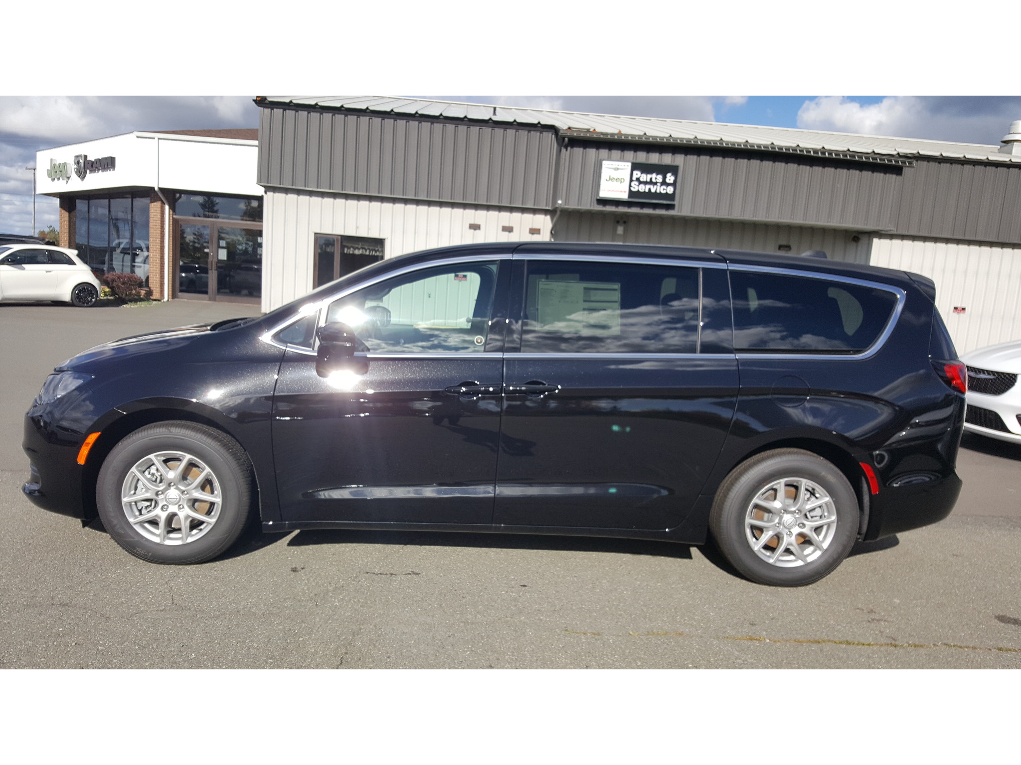 2026 Chrysler Grand Caravan