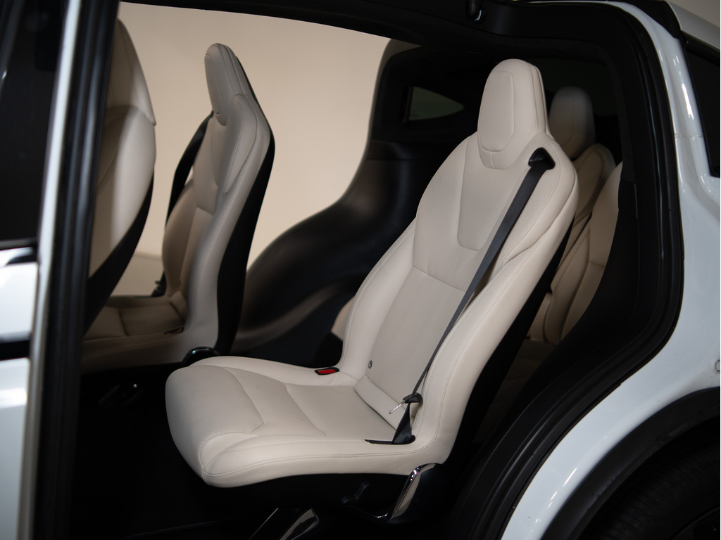 2022 Tesla Model X AWD, Toronto, Cash