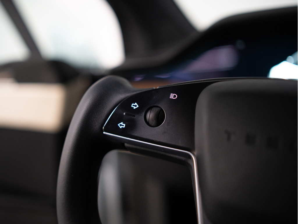 2022 Tesla Model X AWD, Toronto, Cash