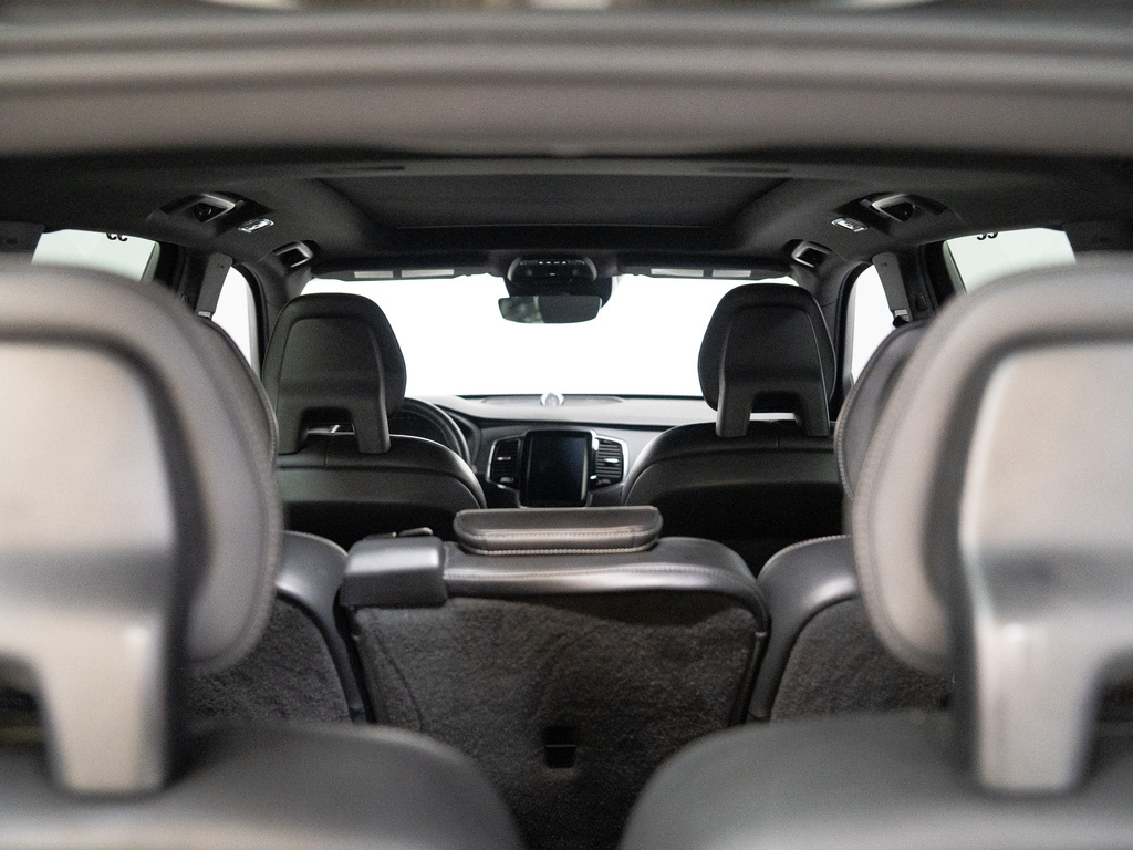 2018 Volvo XC90 T6 R-Design, Toronto, Cash