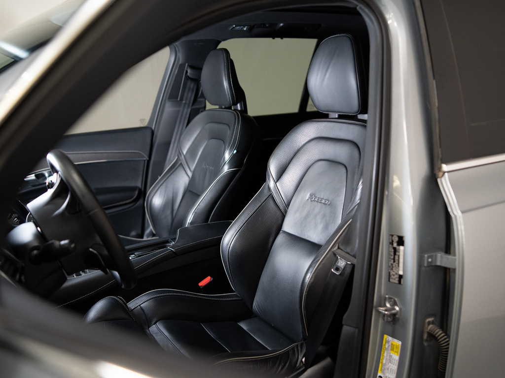 2018 Volvo XC90 T6 R-Design, Toronto, Cash