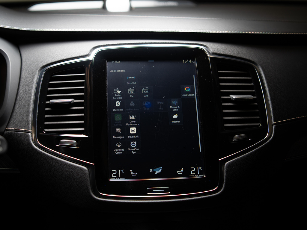 2018 Volvo XC90 T6 R-Design, Toronto, Cash