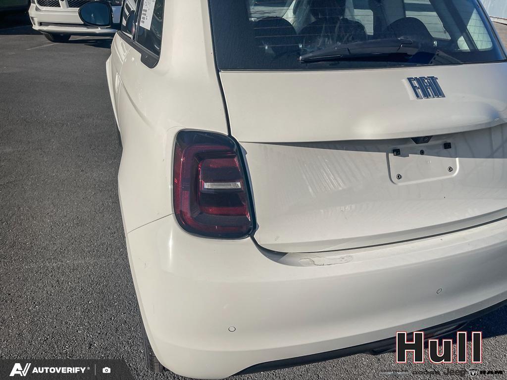 2025 Fiat 500e BEV RED, 多伦多, 全款车