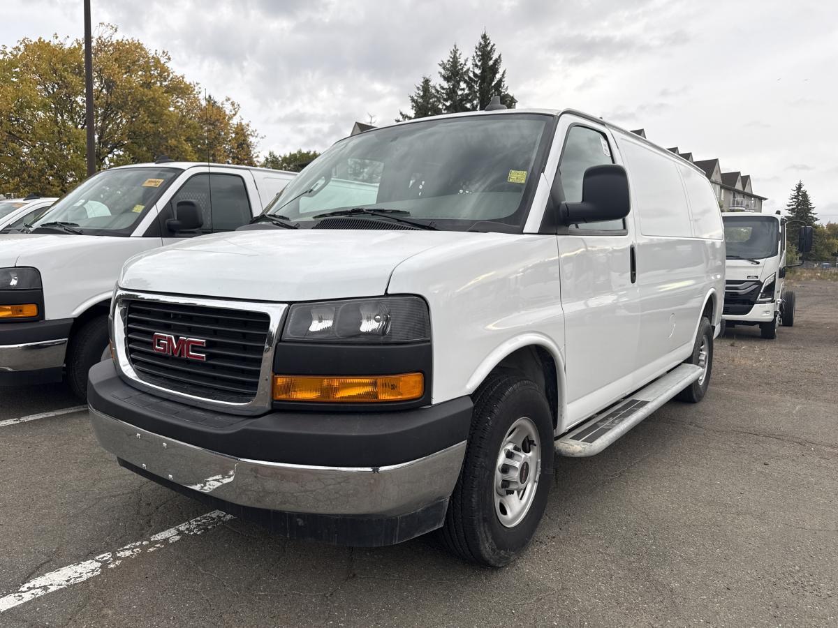 2023 GMC Savana