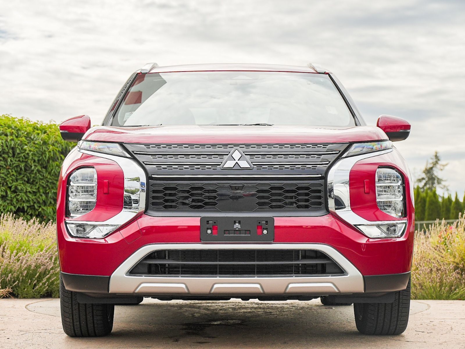 2025 Mitsubishi Outlander PHEV